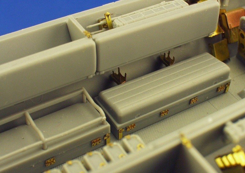Eduard 35795 Sd. Kfz.251/7 Ausf. C Pioneerwagen 1/35 Dragon – immagine 3