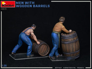 MiniArt 38070 MEN WITH WOODEN BARRELS 1/35 – immagine 4