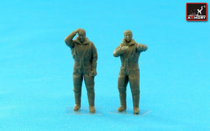 Armory Models F7224a RAF WWII crewmen in high altitude outfit – “Flight Stories” 1/72 – imagen 3