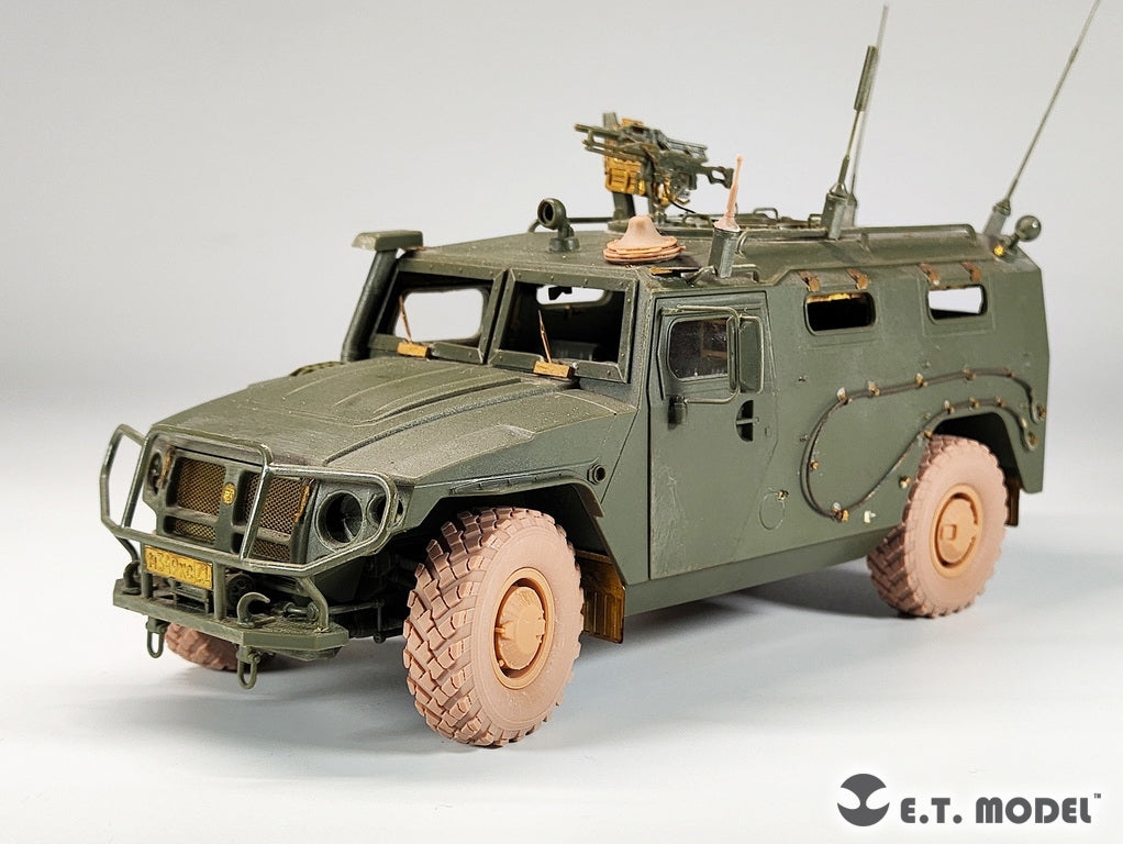 E.T. Model P35-154 Russian GAZ-233014 STS TIGER Armored High-Mobility Vehicle Sagged Wheels For Meng Kit 1/35 – zdjęcie 5
