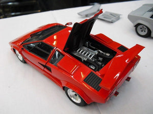 Aoshima 01155 LAMBORGHINI COUNTACH 5000 QUATTROVALVOLE INJECTION Ver(Overseas) 1/24 – immagine 2