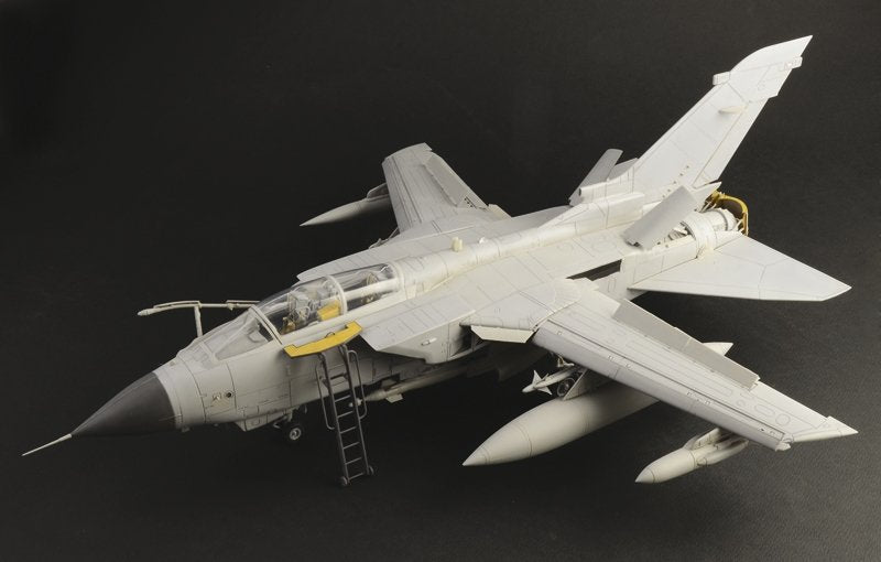 Italeri 2513 TORNADO GR. 4 1/32 – immagine 8