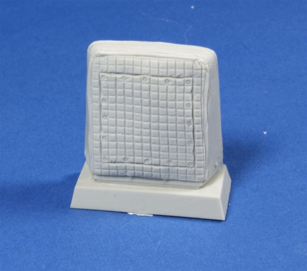Panzer Art RE35-174 Cooler mask with canvas cover for Sd.Kfz 9 “FAMO” 1/35 – zdjęcie 2