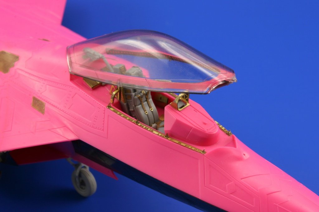 Eduard 48669 F-22A exterior 1/48 Hasegawa – imagen 6