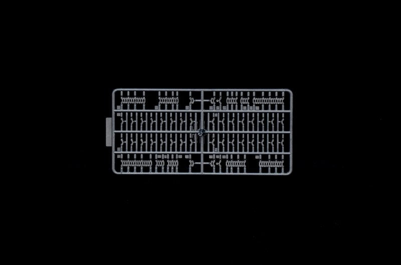 Italeri 7077 Sd.Kfz. 251/8 AMBULANCES 1/72 – image 9