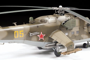 Zvezda 4823 Mi-24V/VP Soviet Attack Helicopter 1/48 – immagine 4