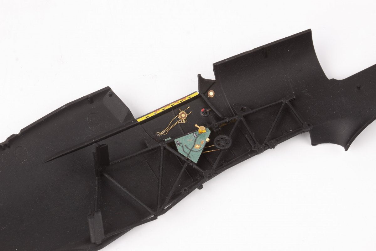 Eduard 321006 Hurricane Mk. IIb REVELL 1/32 – image 3