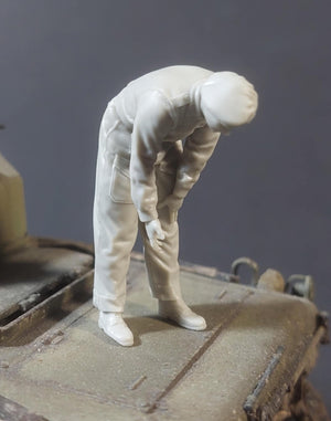 Panzer Art FI35-232 British tanker loading 75mm ammo No1 1/35 – imagen 2