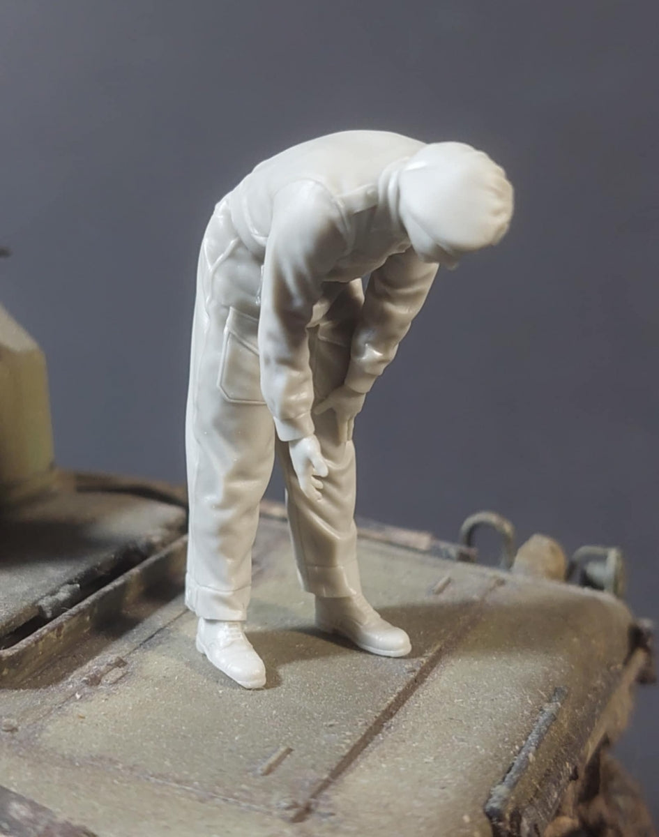 Panzer Art FI35-232 British tanker loading 75mm ammo No1 1/35 – imagen 2