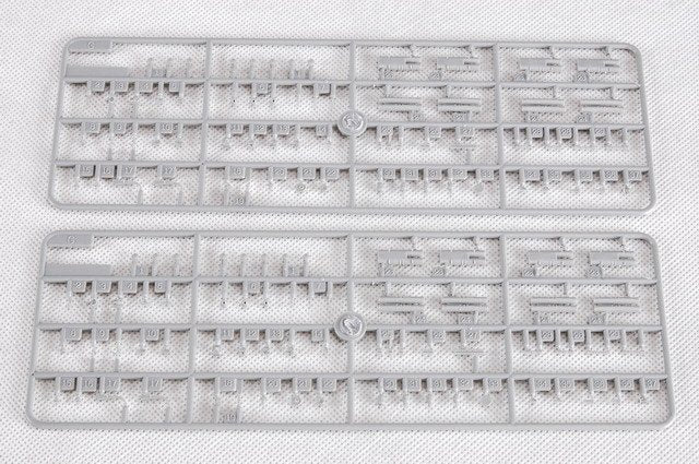 Trumpeter 05720 Russian Navy Slava Class Cruiser Moskva 1/700 – imagen 7
