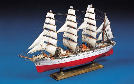 Aoshima 04473 NIPPON MARU 1/150 – image 2