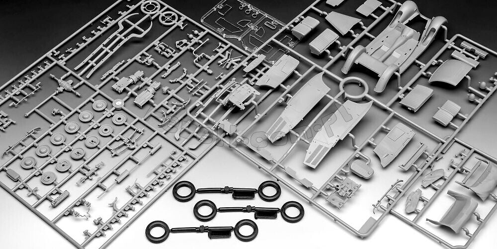Revell 03354 Typ 320 (W142) Cabriolet 1/35 – immagine 9