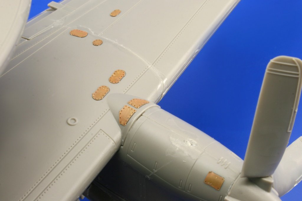 Eduard 48640 E-2C surface panels KINETIC 1/48 – imagen 2