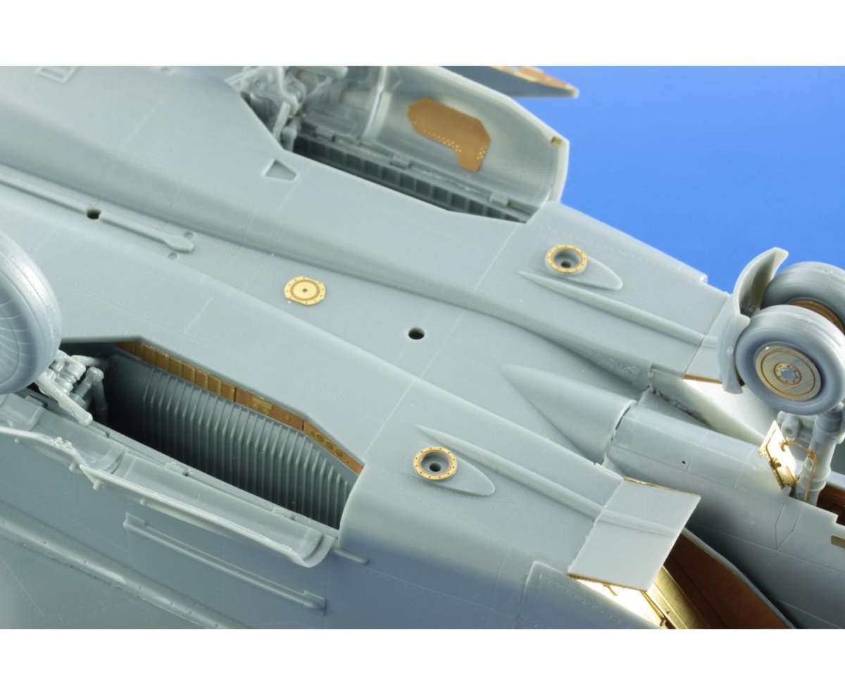 Eduard 48797 MiG-25PD/ PDS Foxbat extérieur KITTY HAWK 1/48 – image 14