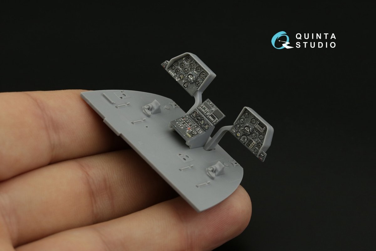 Intérieur imprimé en 3D et coloré sur papier décalcomanie (Zvezda) pour le Mi-17 (Mi-8MT version export) de Quinta Studio QDS-48354 (petite version) à l&amp;#39;échelle 1/48 – image 12