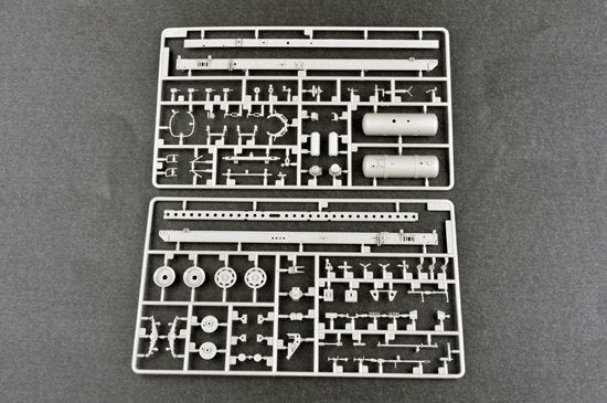Trumpeter 01033 Zil-131V russe remorqué PR-11 SA-2 Guideline (1/35) – image 6