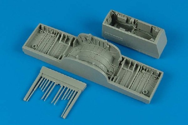Aires 4477 F-102A Delta, baie de train d&amp;#39;atterrissage en forme de poignard, échelle 1/48, Monogram