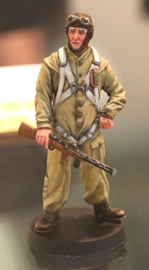 ToRo Modèle 35F104 Septembre 1939 - Parachutiste polonais avec mitrailleuse Mors / Septembre 1939 - Parachutiste polonais avec mitrailleuse Mors 1/35 – image 3