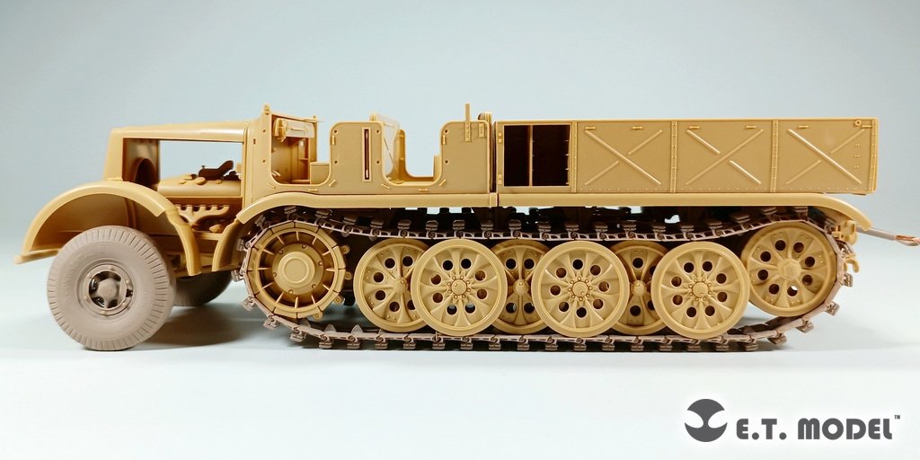 Maquette ET Model P35-062 Sd.Kfz.9 allemand de 18 tonnes (Seconde Guerre mondiale) FAMO, roues avant affaissées et chenilles fonctionnelles, échelle 1/35 – image 11