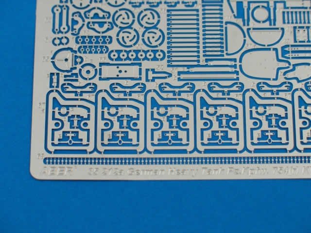 Aber 35212 German heavy tank Pz.Kpfw. 754(r) KV-2 - vol.1 - basic set 1/35 – zdjęcie 3