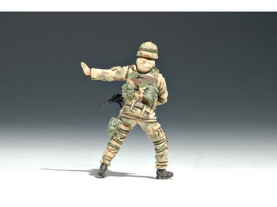 Trumpeter 00410 US101st Airborne Division Crew 1/35 – imagen 6