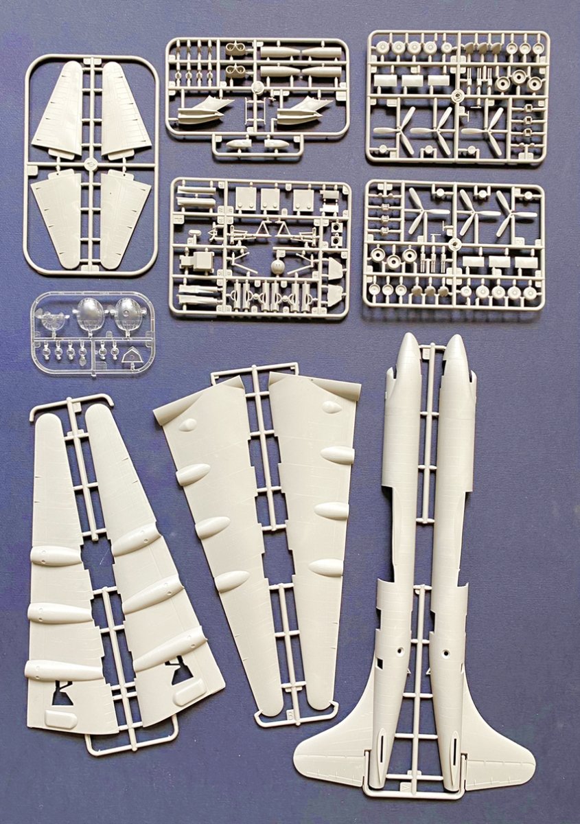 Roden 348 Convair NB/XB-36H Crusader 1/144 – Bild 4