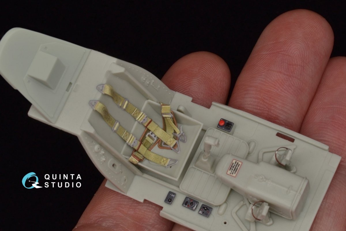 Quinta Studio QD32045 Bf 109G-10 3D-Printed &amp;amp; coloured Interior on decal paper (for Revell kit) 1/32 – immagine 11