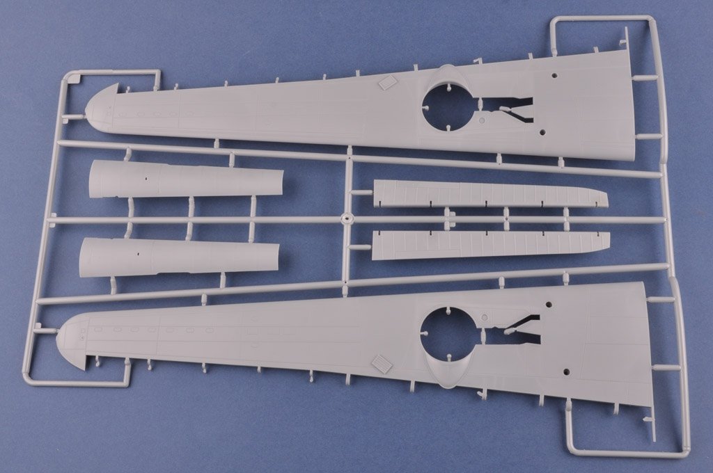Hobby Boss 83212 B-24D Liberator 1/32 – immagine 8