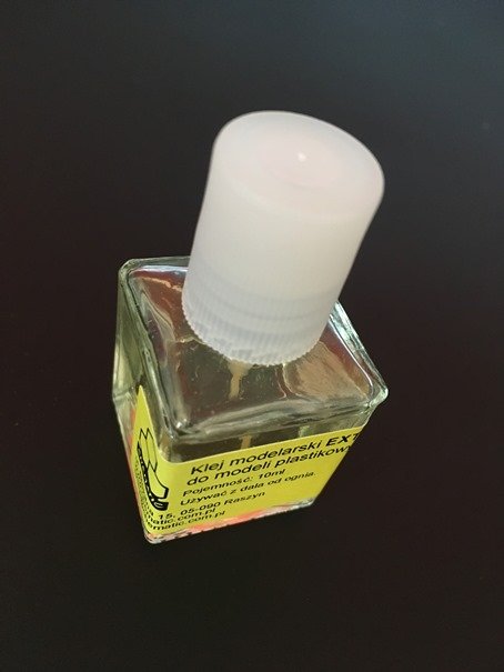 Chematic 009 Klej extra thin 10 ml – zdjęcie 2