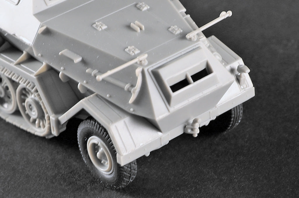Trumpeter 07404 Sd.Kfz.8 Gepanzerter Zugkraftwagen 12t 1/72 – imagen 8