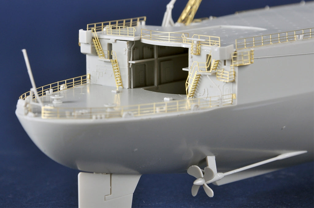 Trumpeter 05635 French Navy Helicopter Cruiser Jeanne dArc 2008 1/350 – immagine 9