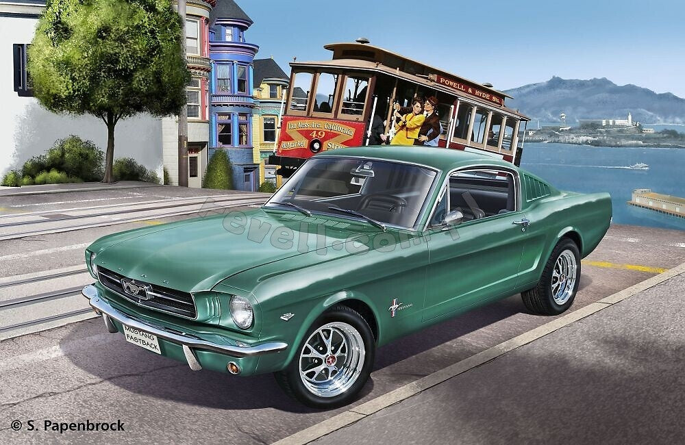 Revell 67065 Ford Mustang 1965 2+2 Fastback Model Set 1/24