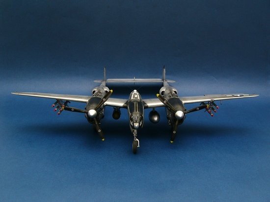 Trumpeter 02227 Lockheed P-38L-5-LO Lightning (1/32) – image 5