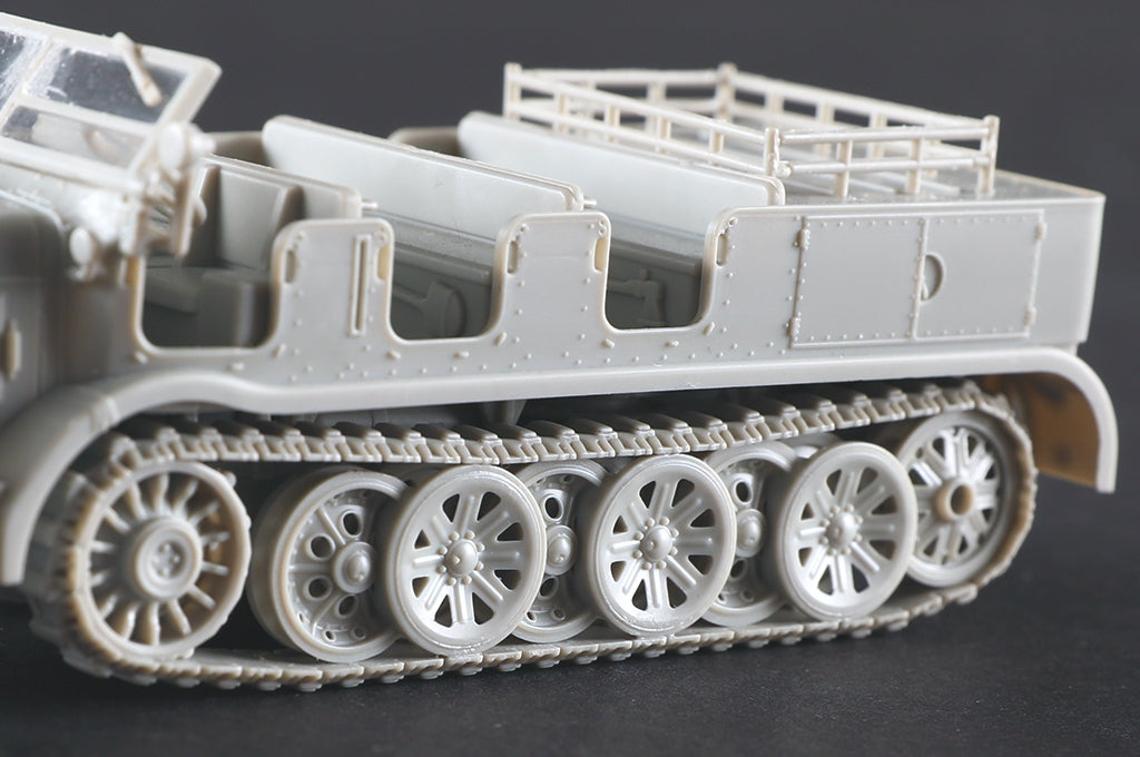 Trumpeter 07403 German Sd.Kfz. 8 schwerer Zugkraftwagen 12t 1/72 – zdjęcie 10