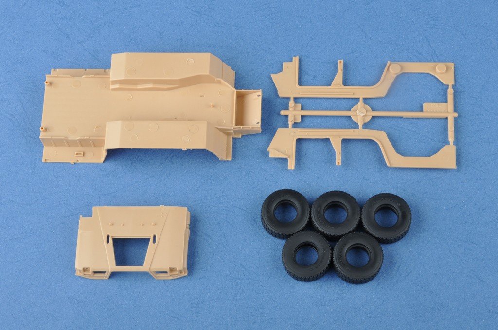 Hobby Boss 82469 Meng Shi 1.5 ton Military Light Utility Vehicle 1/35 – immagine 6