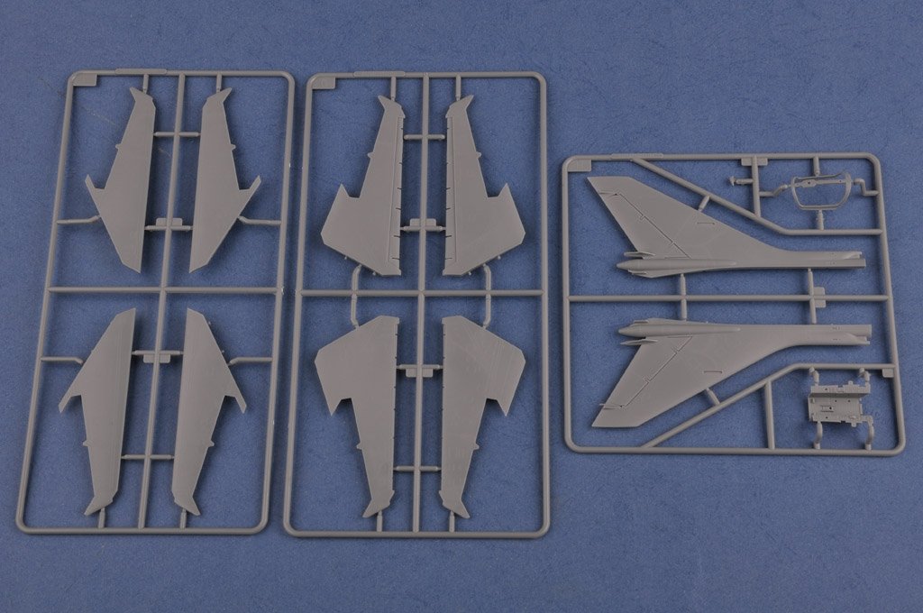 Hobby Boss 81758 Su-17M4 Fitter-K 1/48 – imagen 7