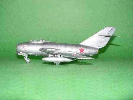Trumpeter 02806 MiG-15 bis Fagot-B 1/48 – Bild 4