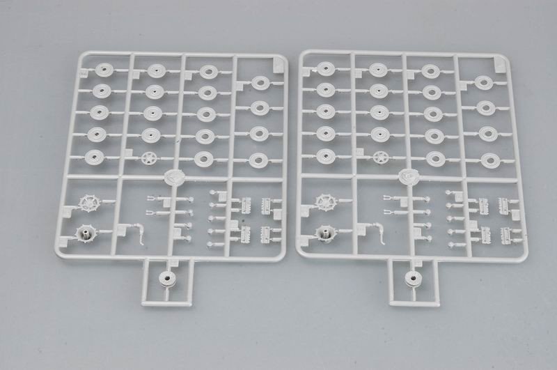 Trumpeter 07201 German Sd.Kfz. 182 King Tiger (Henschel turret) 1/72 – imagen 5