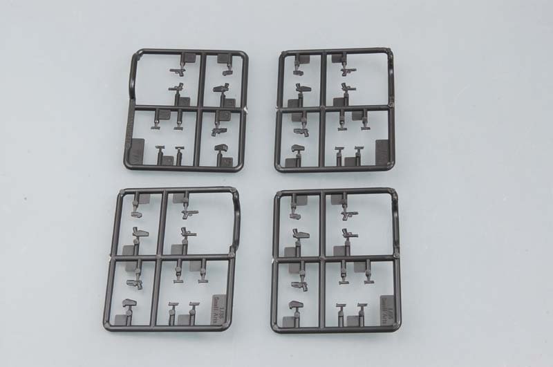 Trumpeter 00504 M9 World Pistol Selections 1/35 – zdjęcie 4