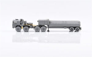 Modelcollect UA72096 NATO M1014 MAN Tractor &amp;amp; BGM-109G Ground Launched Cruise Missile 1/72 – immagine 6