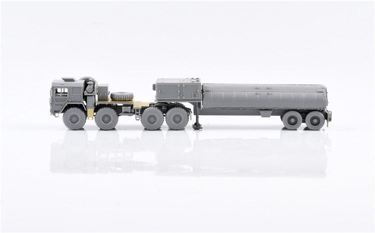 Modelcollect UA72096 NATO M1014 MAN Tractor &amp;amp; BGM-109G Ground Launched Cruise Missile 1/72 – immagine 6