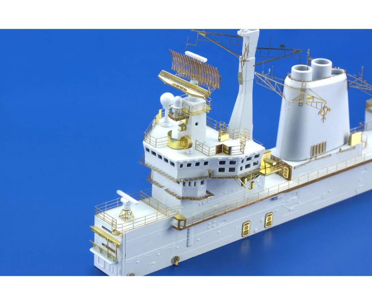 Eduard 53136 HMS Illustrious superstructure AIRFIX 1/350 – image 6