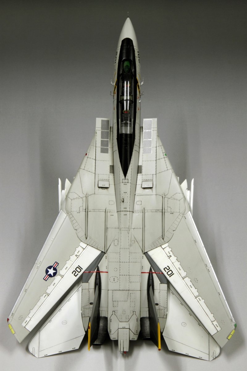 Fine Molds FP30 U.S. Navy F-14A Tomcat 1/72 – immagine 2
