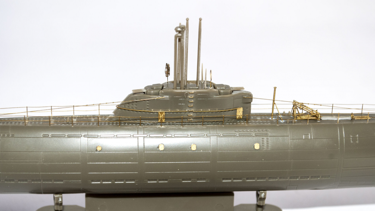 AFV Club AG35054 Photo-Etched Conversion Kit for German WWII Type XXI Submarine Detail Setup 1/350 – immagine 3
