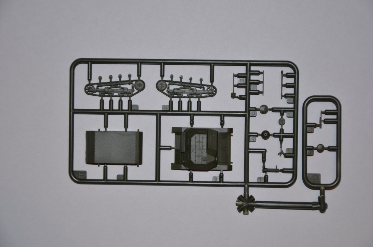 First to Fight PL015 - TKS z km 1/72 – imagen 3