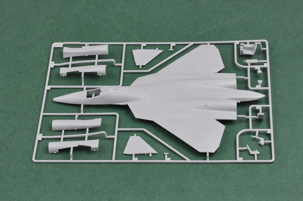 Hobby Boss 87257 Russian T-50 PAK-FA 1/72 – imagen 6