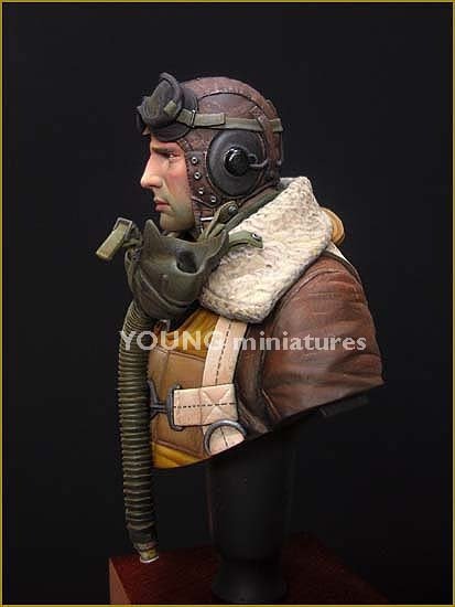 Young Miniatures YM1815 B-17 Waist Gunner ETO, 1944 1/10 – imagen 4