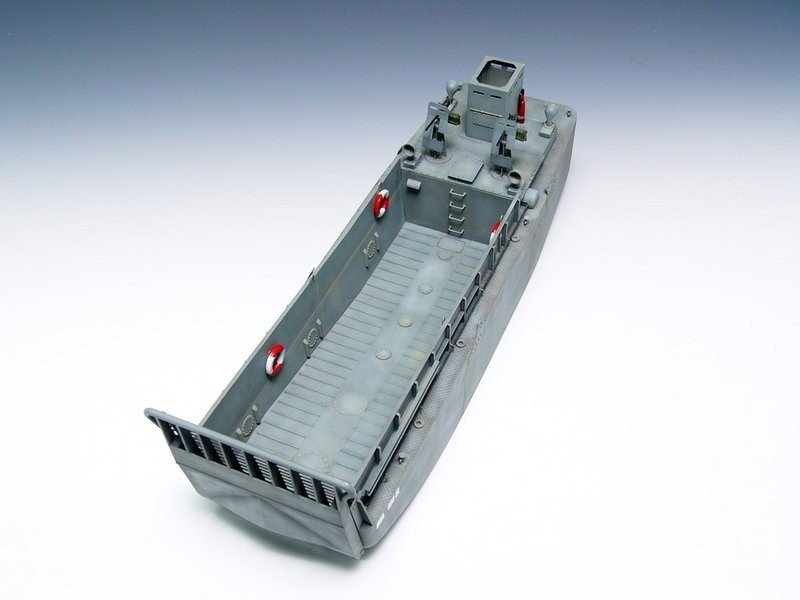 Trumpeter 00347 WWII US Navy LCM (3) Landing 1/35 – image 4