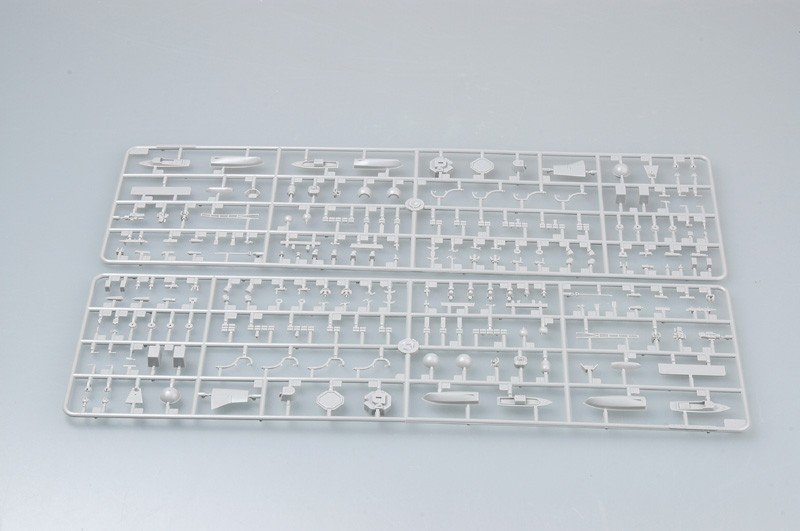 Trumpeter 04522 Russian Cruiser Pyotr Velikiy 1/350 – imagen 9