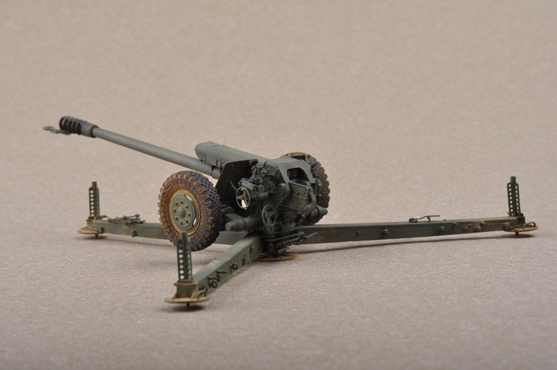Trumpeter 02329 Soviet D-30 122mm Howitzer - Late Version 1/35 – imagen 12